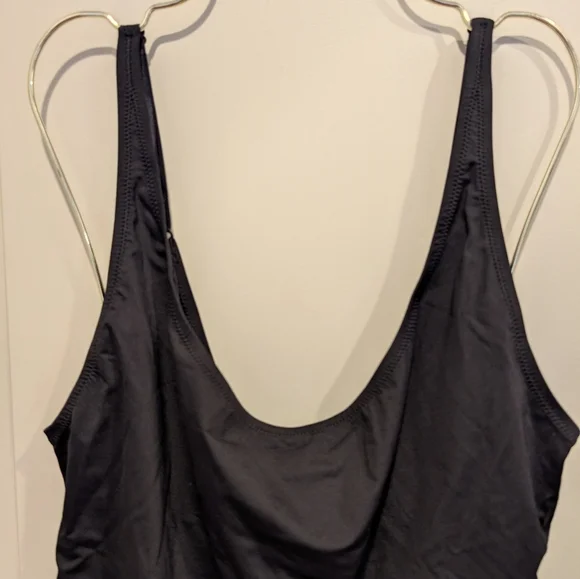 NWT SKIMS Signature Swim SCOOP NECK ONE PIECE Black Onyx 3X - Picture 2 of 7